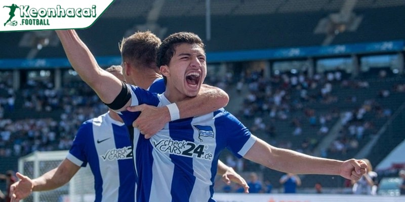 Ibrahim Maza có cơ hội gia nhập Bayer Leverkusen: Tương lai của cầu thủ gốc Việt 3 Ibrahim Maza sẽ được chơi bóng tại Champions League